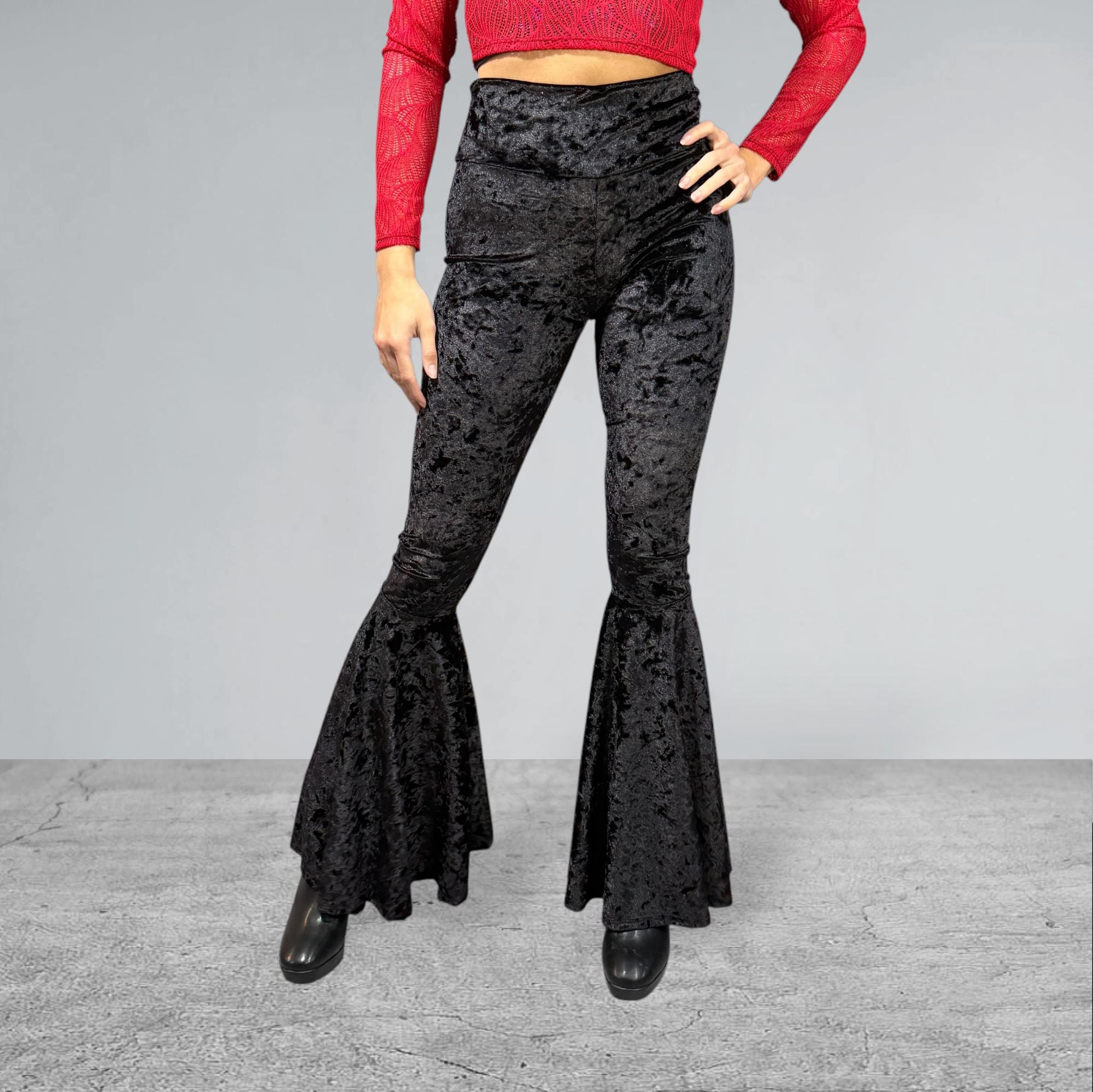 CLANE VELVET BELL BOTTOMS ブラック　お値下げ Velvet Bell Bottom Pants High-waisted Flares in Black Crushed