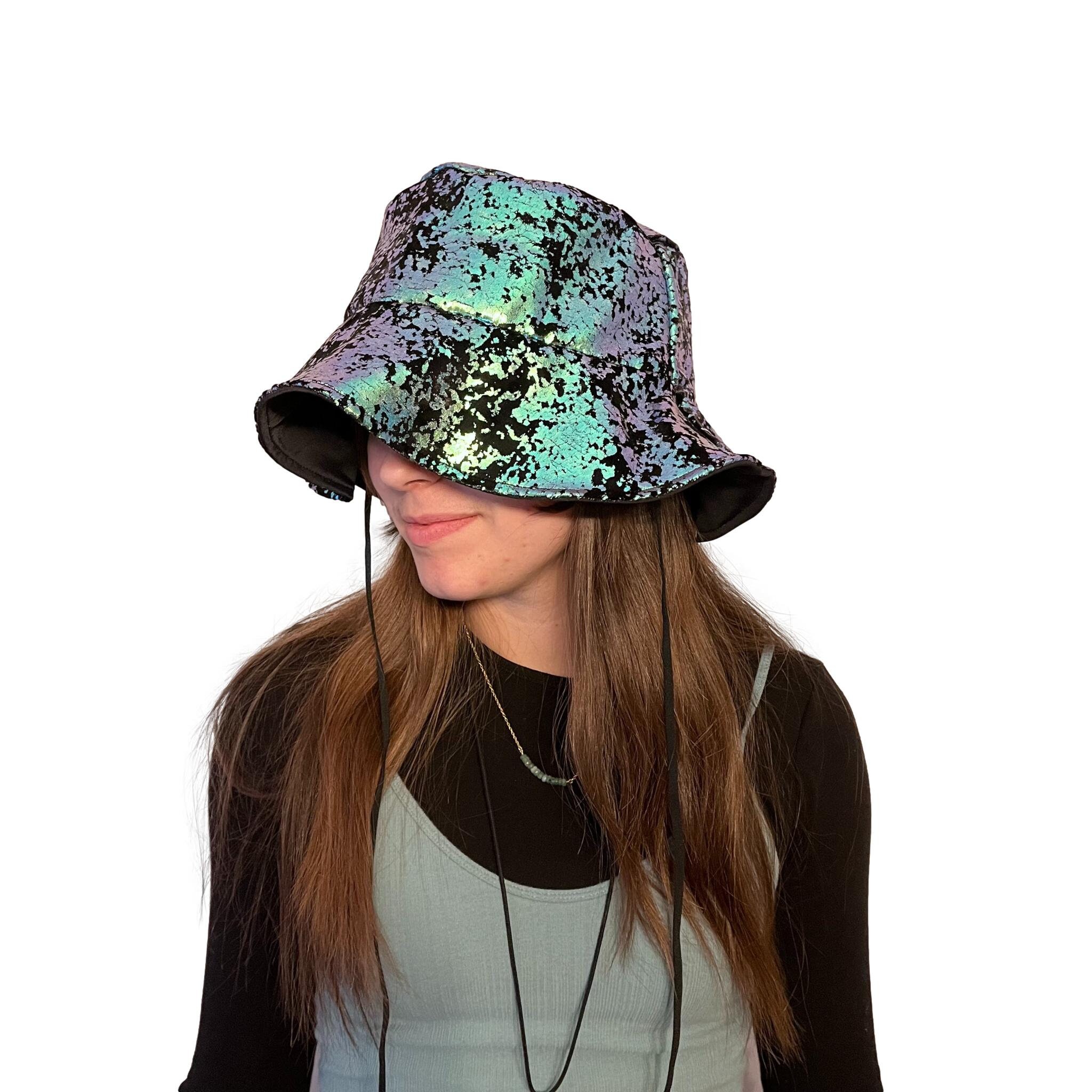 Floppy Bucket Hat green on Black Gilded 