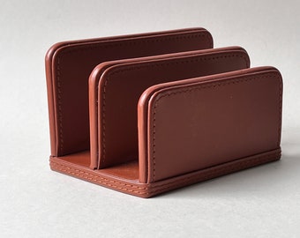 porte-lettre vintage marron en similicuir, organisateur de bureau moderne fabriqué en Suisse, porte-serviettes, porte-recettes,
