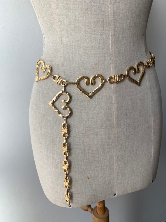 Vintage gold tone heart shaped chain belt, gold ch