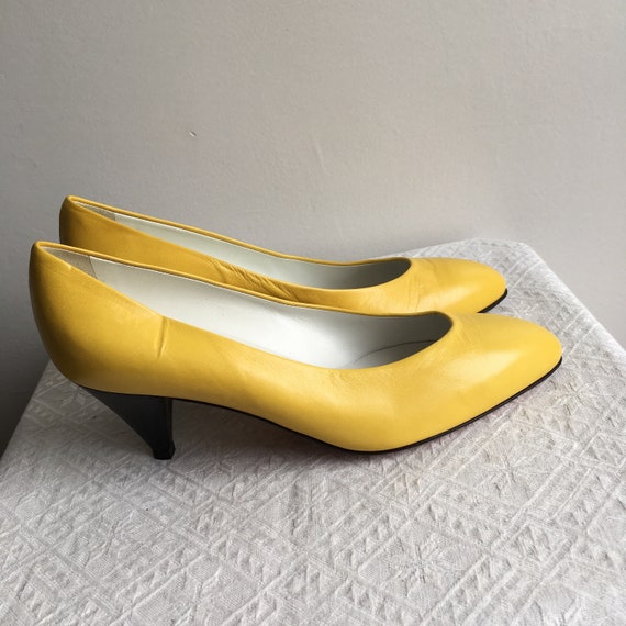 yellow kitten heel pumps