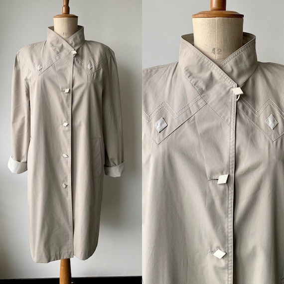 Vintage Parisian beige trench coat,Claude Havrey l