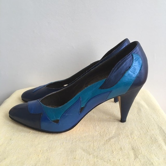 Vintage Azure Blue Italian leather kitten heel pumps La | Etsy