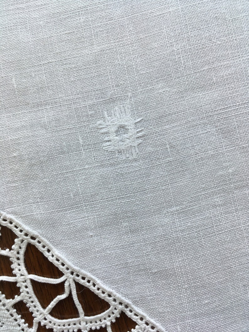 Vintage white lace tablecloth Vintage tableclothesrustic table decorRustic kitchen decorChristmas white tablecloth Vintage lace antique