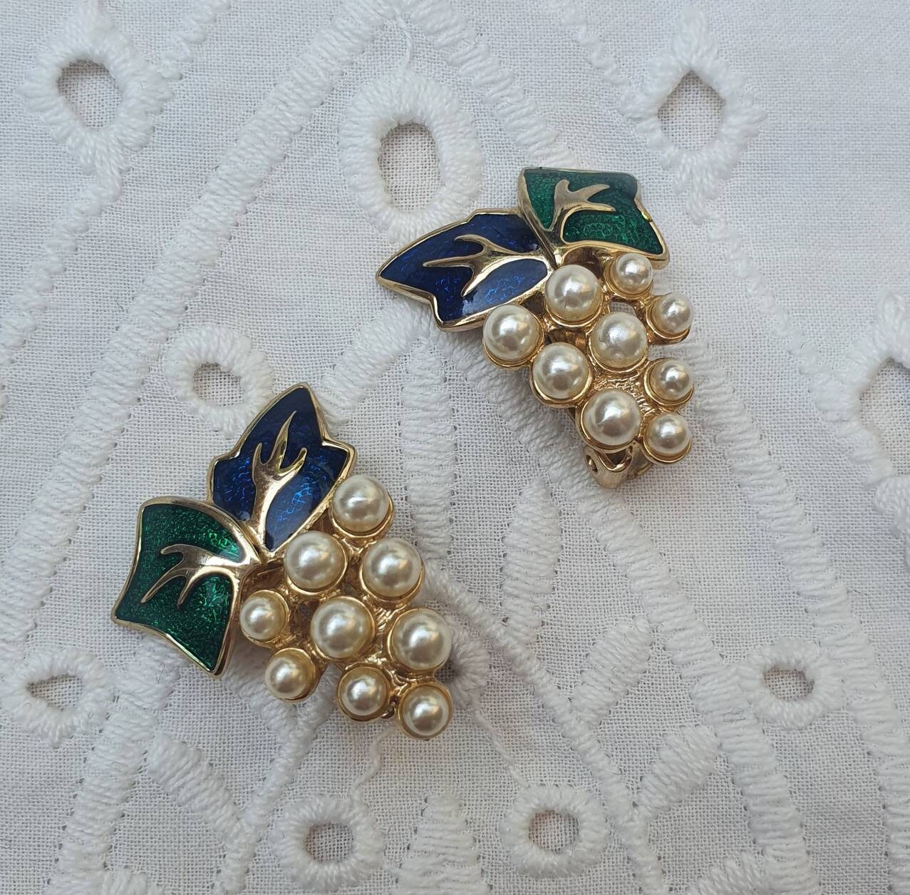 Vintage Grape Earrings Faux Pearl Blue Green Enamel Like Etsy