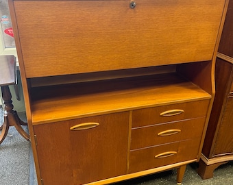 Escritorio de teca Jentique: (Vendido) Escritorio y mueble bar moderno de mediados de siglo