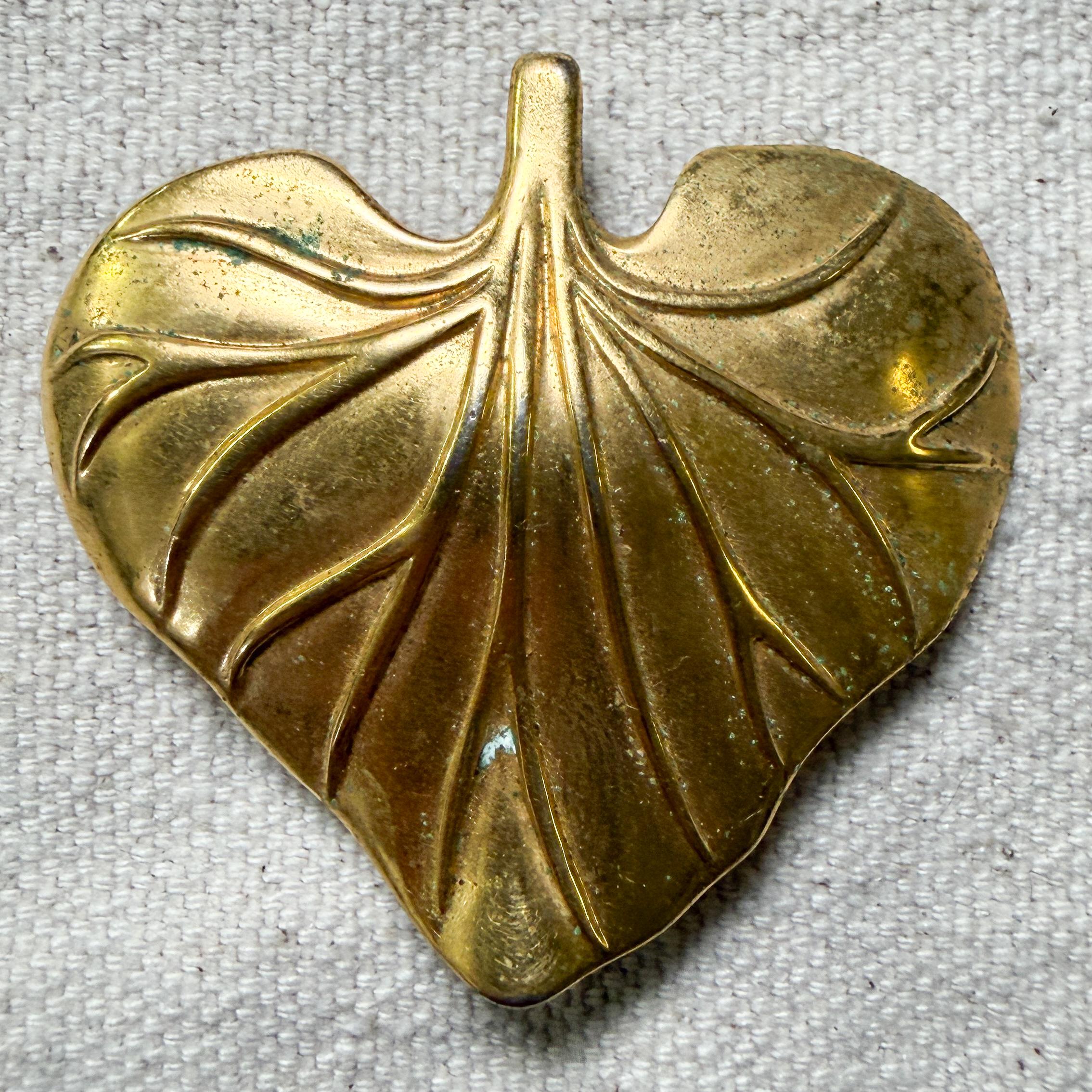 Museum of Modern Art Brooch - Etsy