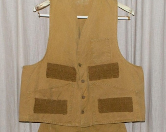 1940s Mustard Brown Hunting Vest Men's size Large, 22.5x22.5, Vintage