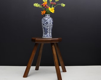 Farmhouse Decor Wooden Milking Stool-Wood Step Stool-Plant Stand | Entryway Decor