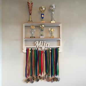 Troféhylla Personlig medaljdisplay, Medaljhållare med personligt namn, Trofédisplay, Anpassad medaljhållare, Medaljhängare