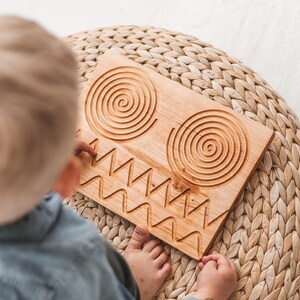 Shape tracing board, Montessori toddler wooden toys, Homeschool kids gift, educational learning toys, baby developing fine motor skills