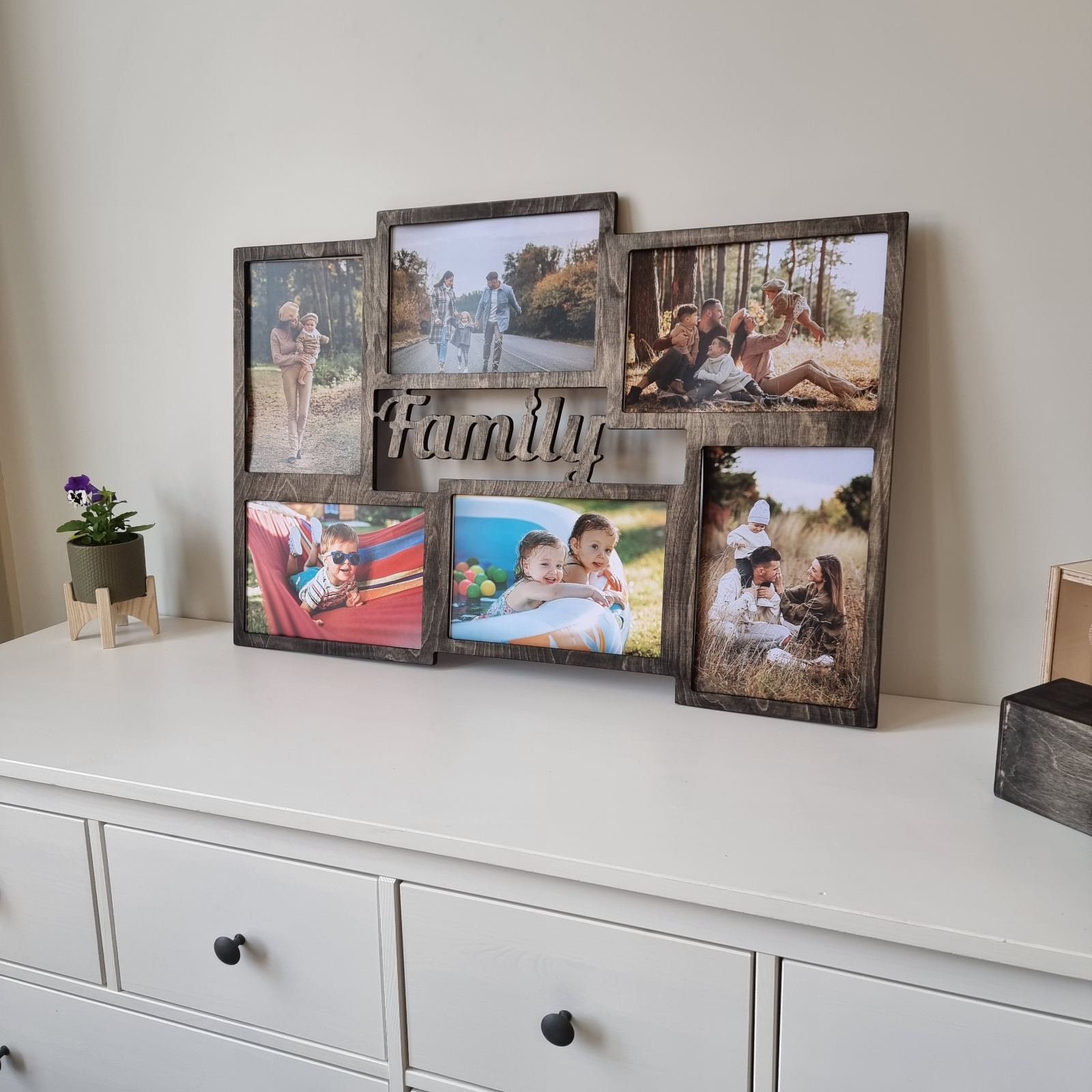Multiple picture frames designs