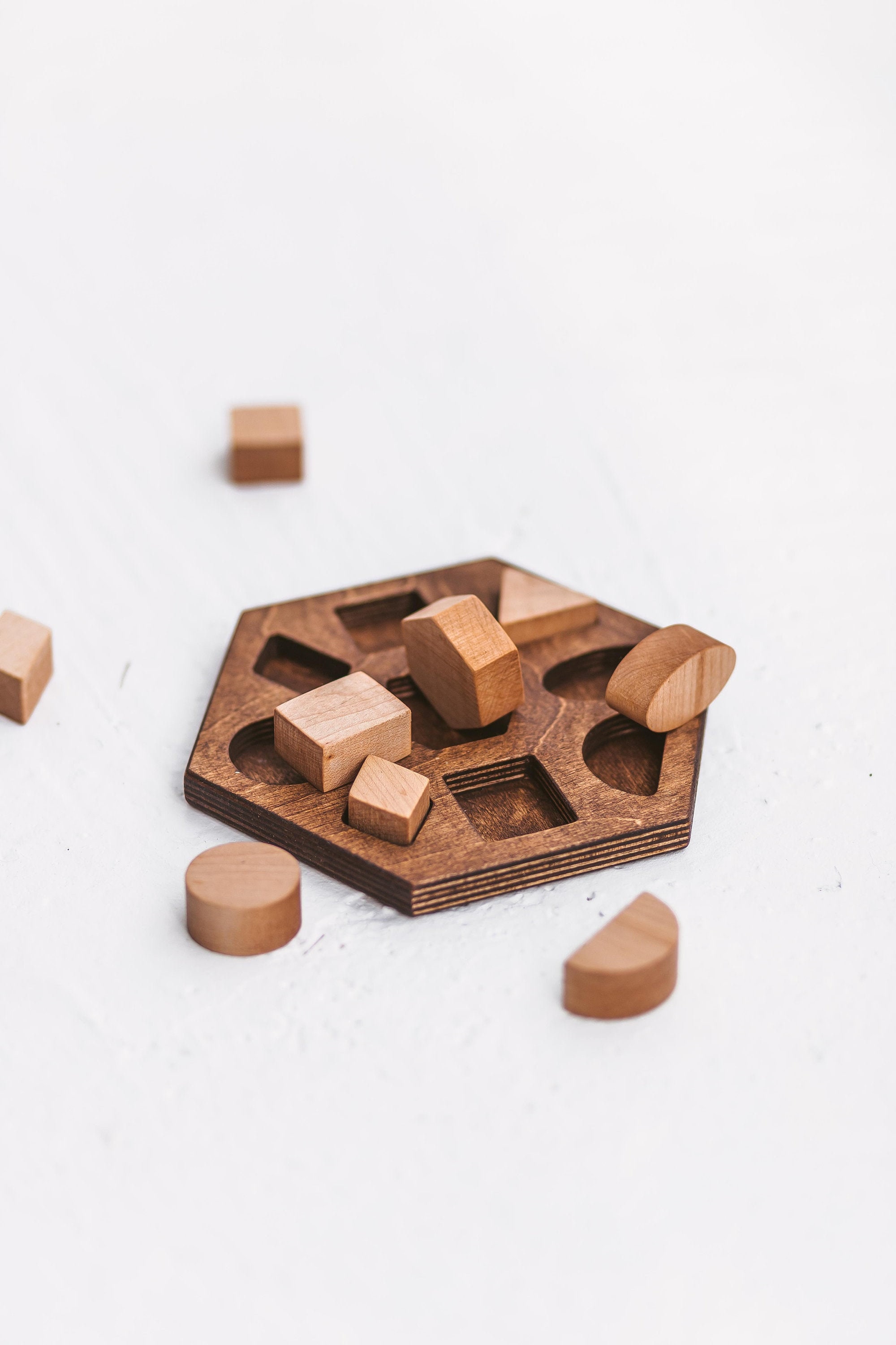 Faburo Wooden Puzzle, 8 Pieces, Montessori Toy, Wooden Toy from 1, 2, 3, 4 Years, Wooden Toy, Sticking Puzzle, Gift, Sea Animals, for Babies and Toddlers Faburo Wooden Puzzle, 8 Pieces, Montessori Toy, Wooden Toy from 1, 2, 3, 4 Years, Wooden Toy, Sticking Puzzle, Gift, Sea Animals, for Babies and Toddlers