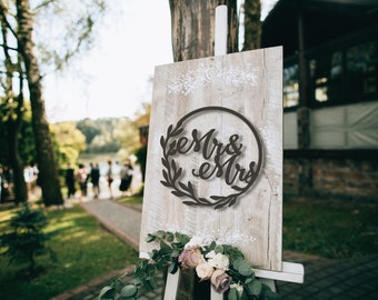 Mr&Mrs Wood Sign, Family Name Sign Wood, Large Wedding Mr and Mrs Sign, Hedge Backdrop Sign, Backdrop Name, Hedge Wall Sign, Wedding Sign