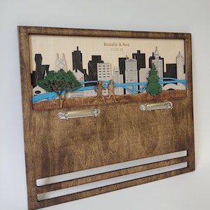 Chicago Marathon Medal Display, Custom medal hanger display, Medal hanger, Marathon Runner Gift, Marathon Medals, Chicago skyline