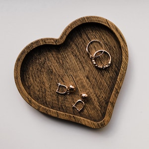 Heart jewelry tray -Ring holder oak wood Wooden Jewelry trays jewelry organization Personalized gift, ring dish Heart ring dish Gift for her