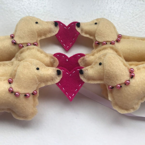 Creme Dackel Girlande Blonde Dachshund Dekor Weenie Hund Geschenk für Wurst Hunde-Liebhaber Ich liebe Dackel Filz Hund Dekor Hunde Geschenk Creme Doxie