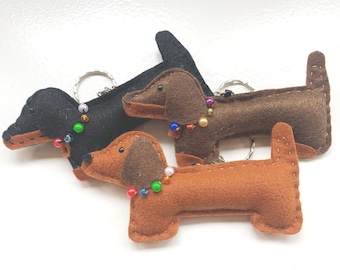 Felt Dachshund Keyring: Sausage Dog Keychain with Beaded Collar