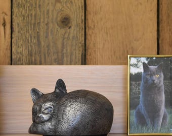 Cat ashes pet urn handmade to go in the home or garden
