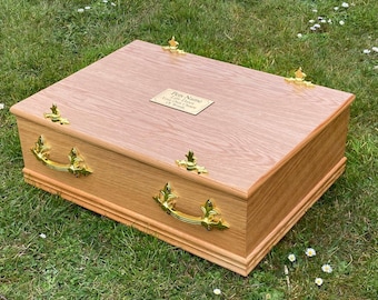 Pet Coffin suitable for a cat