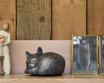 Cat ashes pet urn handmade to go in the home or garden