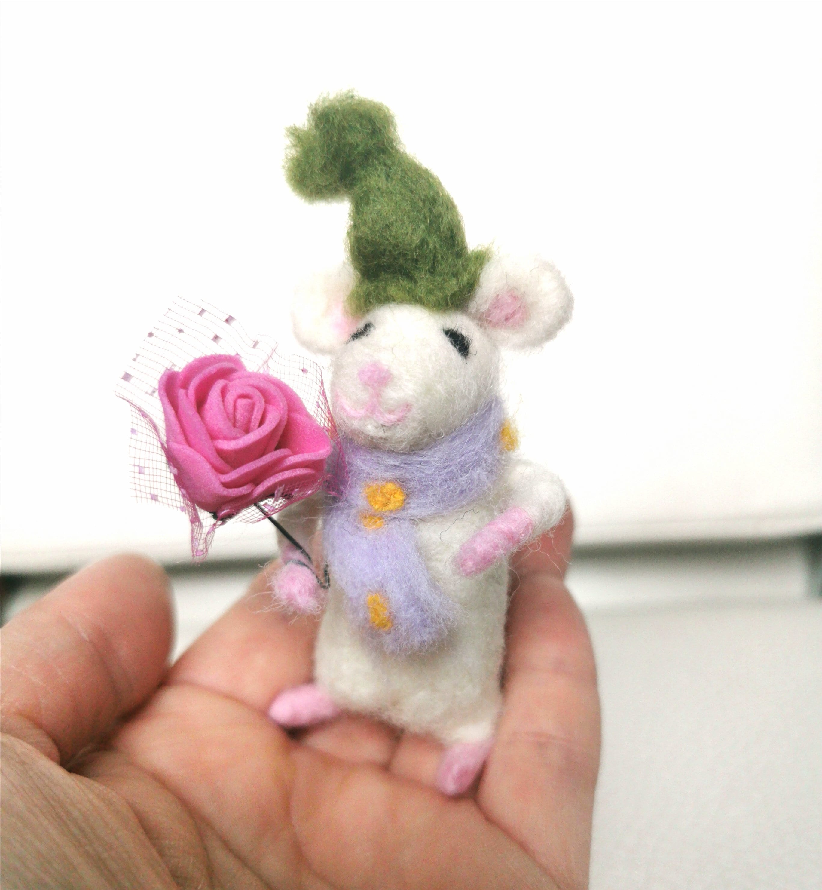 Needle Felting Mouse Kit. Valentine flower. Felting Wool. Etsy