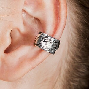 Unisex wood ear cuff no piercing, silver ear cuff men, cartilage earring