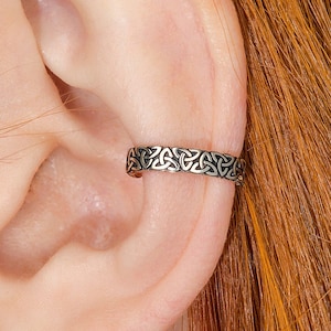 Celtic ear cuff no piercing, Shamrock ear cuff silver