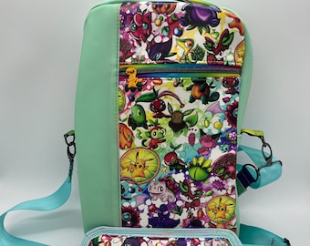 Mochila monstruo de frutas y verduras.