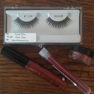 DIY Glam Vampire Makeup Kit