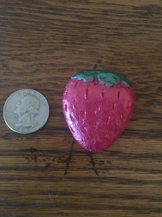 vintage strawberry brooch - image 1