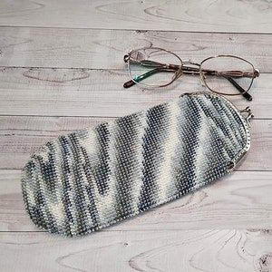 Beaded glasses case Soft eyeglasses case black and white Kisslock purse