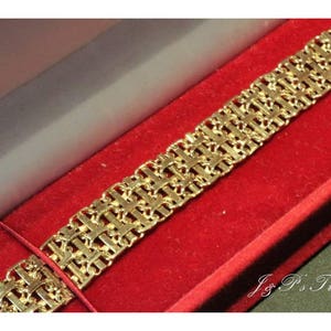 Personalized 14k or 18k solid gold bracelet, 100% handmade.