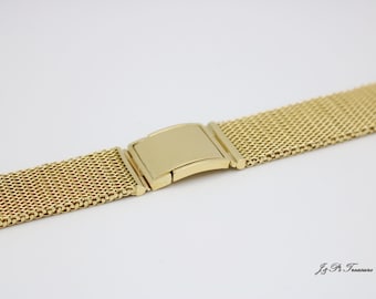Personalized 18K gold mesh bracelet with adjustable clasp closure. Milanese watch strap. 100% handmade.
