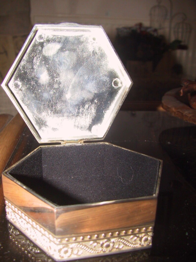 Silver Metal Hexagon Trinket Box Stunning Arts /& Crafts
