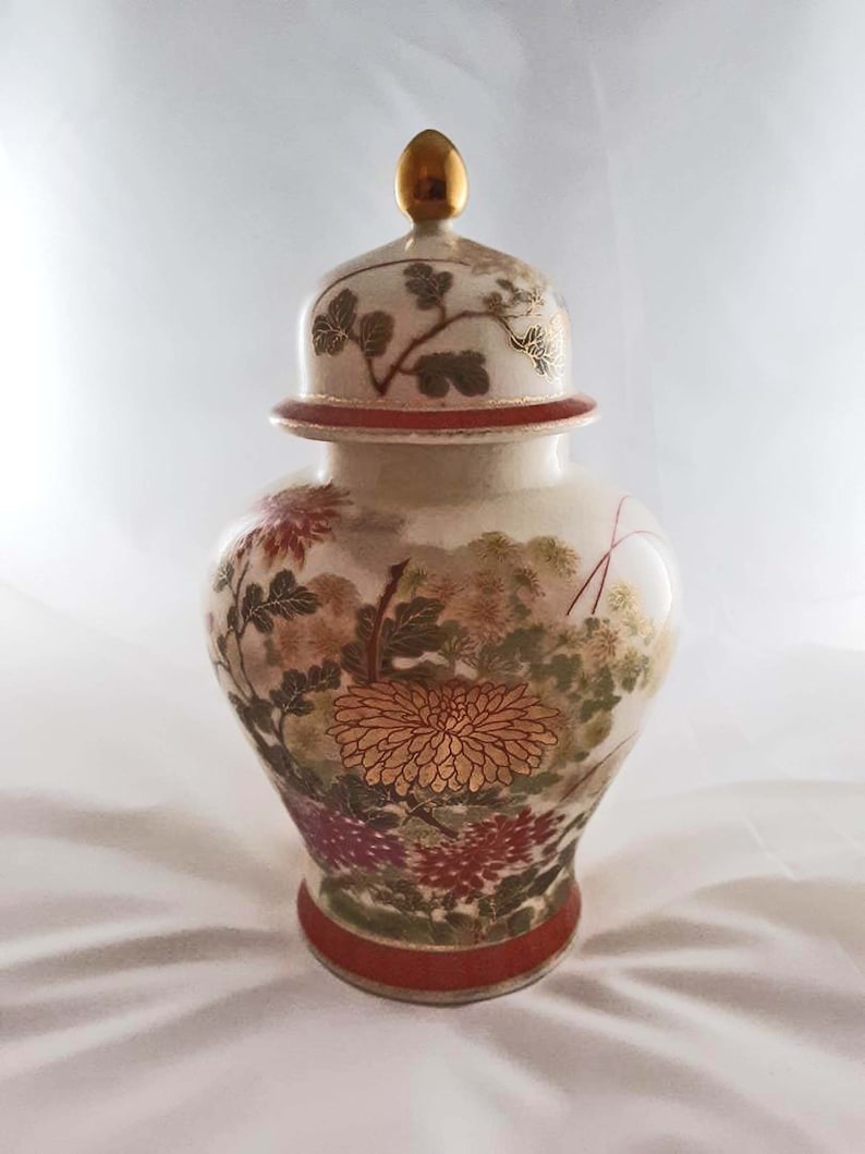 Vintage Japanese Porcelain Ginger Jar Chrysanthemums Gold Red Purple Yellow 7 Inches Tall