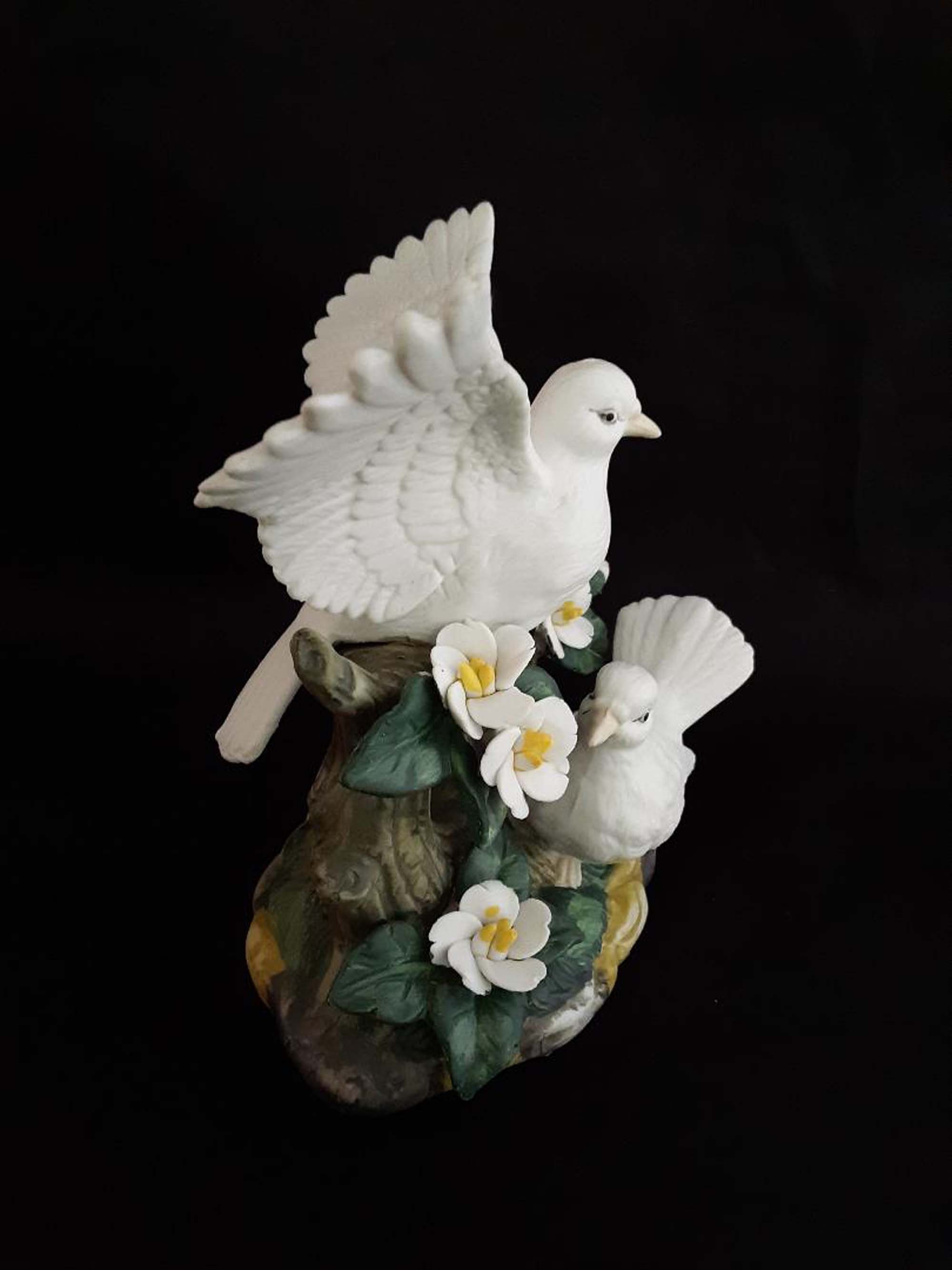Vintage Pair of Doves Figurine 1998 by GDI. Bisque Porcelain Etsy