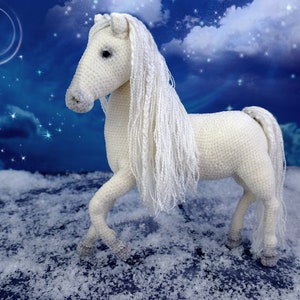 Crochet pattern The white Horse image 3