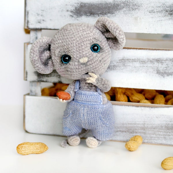 Crochet pattern "The little mouse"