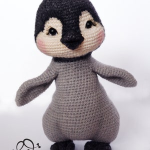 Crochet pattern Penguin girl Lina image 5