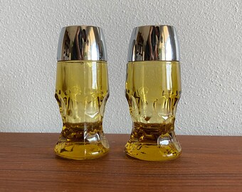 Anchor Hocking Georgian S & P | amber gold glass salt and pepper shaker | vintage mid century 70s
