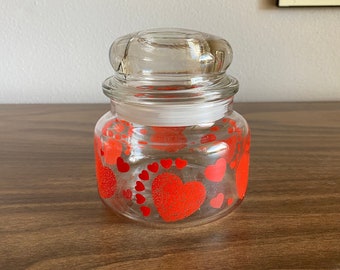 hearts lidded candy jar | cute
