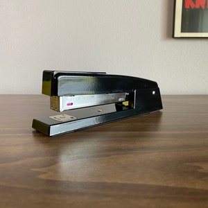 Swingline stapler | vintage black