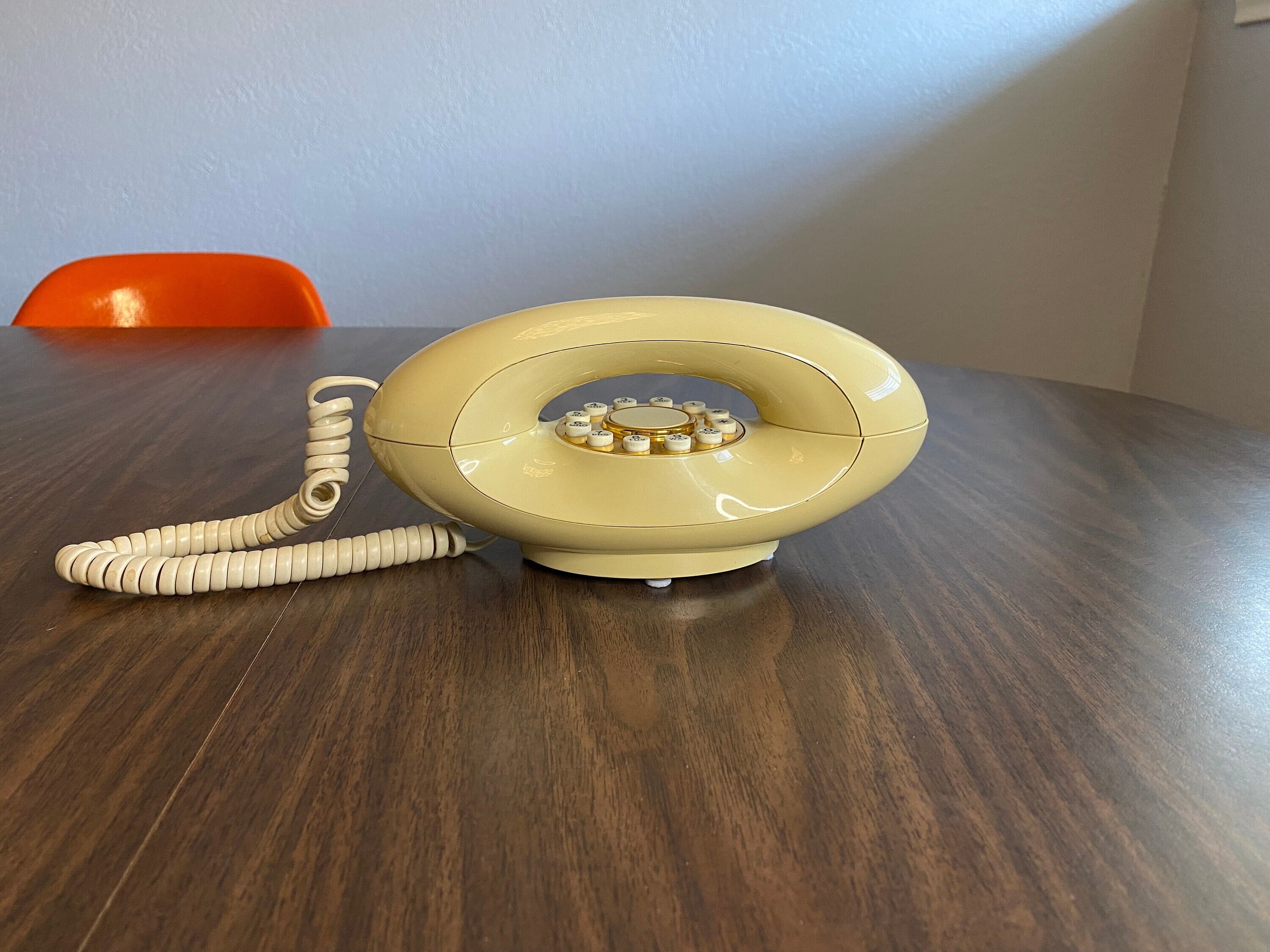 人気沸騰ブラドン Genie Touch Tone Push Button Telephone - Etsy アンティーク雑貨
