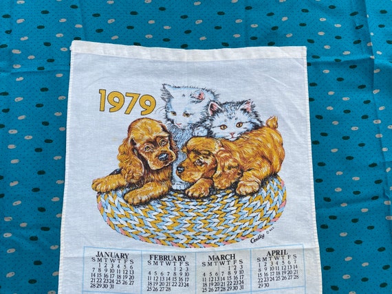 Vieux Torchon Calendrier 1979 : La Déco Rétro Et Colorée Pour Ta Cuisine