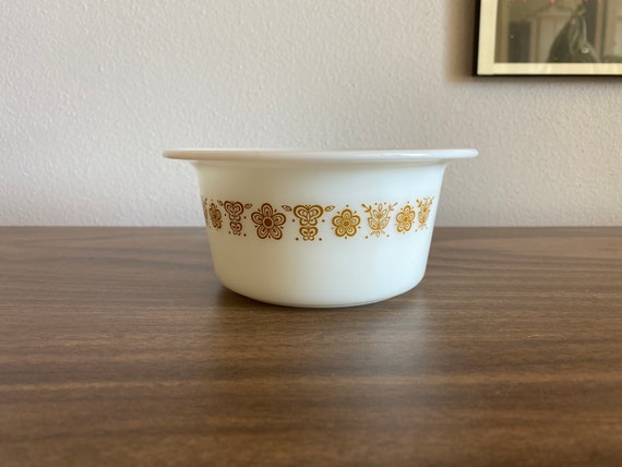 Pyrex margarine bowl | Butterfly Gold white milk glass