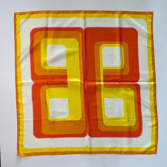 scarf geometric block - image 2