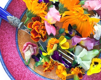 EDIBLE FLOWER MIX Seeds - 16 Types: Marigold Daisy Viola Safflower Alyssum Hyssop Hollyhock Cornflower Sweet William Nasturtium Basil + More