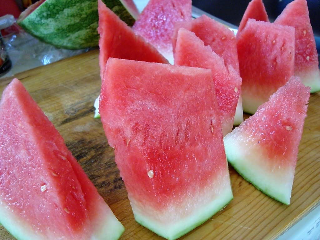 Details about   50 DIXIE QUEEN WATERMELON White & Red Citrullus Lanatus Melon Fruit Vine Seeds