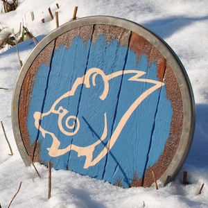 Steel, Wood and Leather Skyrim Windhelm hold shield replica    Stormcloak Norse Viking Medieval Fantasy Oblivion Morrowind Metal Wooden